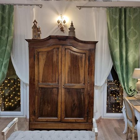 Le Stanze Del Cardinale Bed & Breakfast Pavia Bagian luar foto