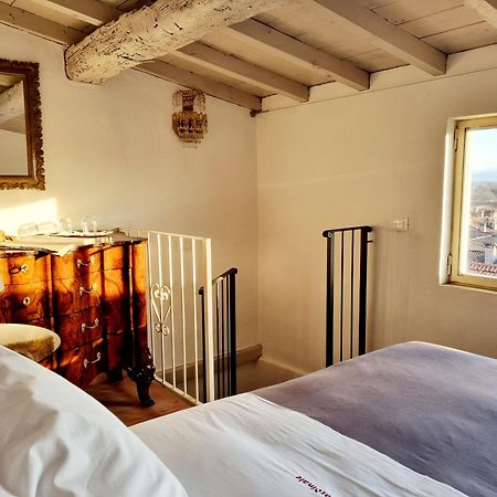 Le Stanze Del Cardinale Bed & Breakfast Pavia Bagian luar foto