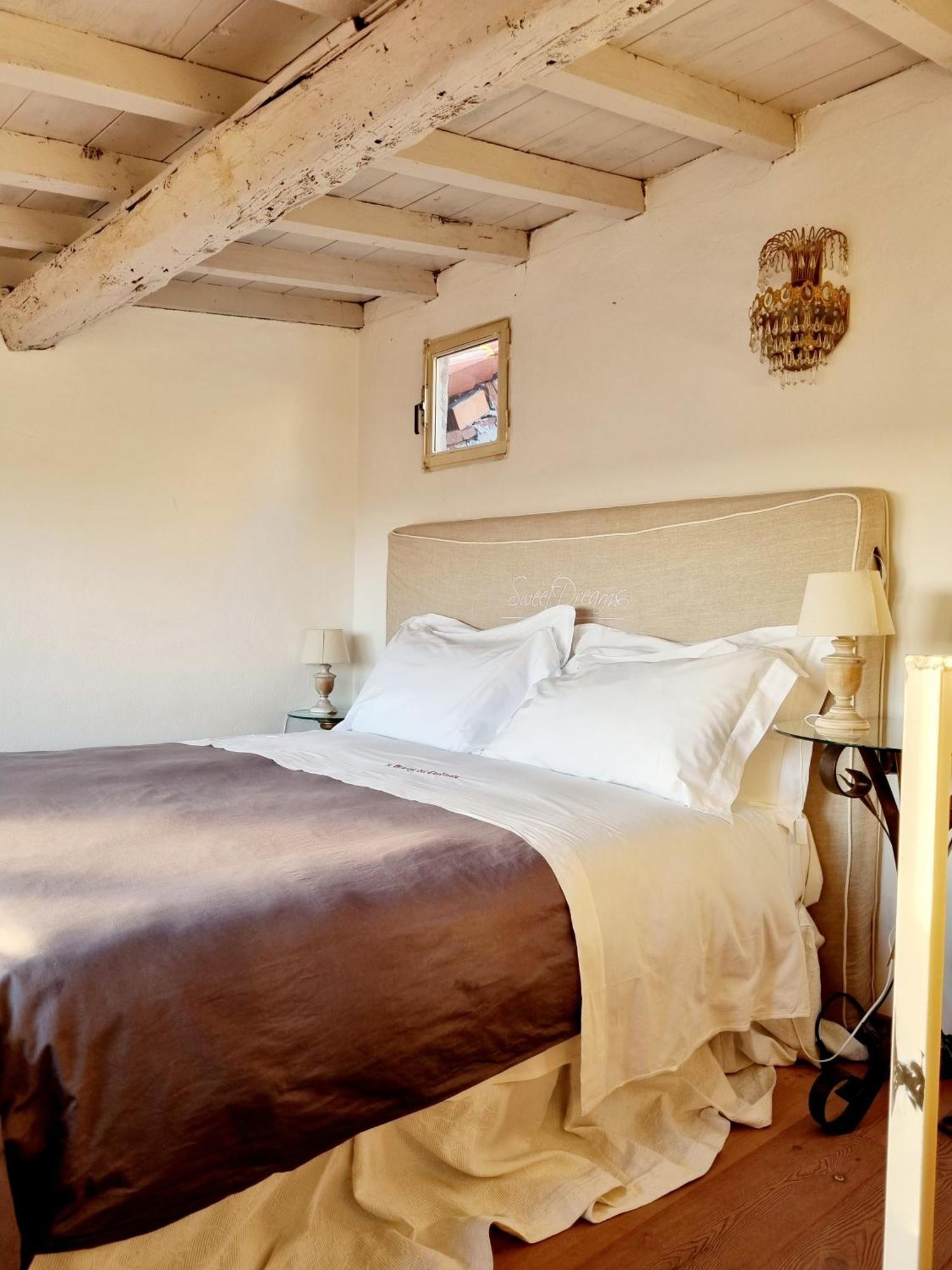 Le Stanze Del Cardinale Bed & Breakfast Pavia Bagian luar foto
