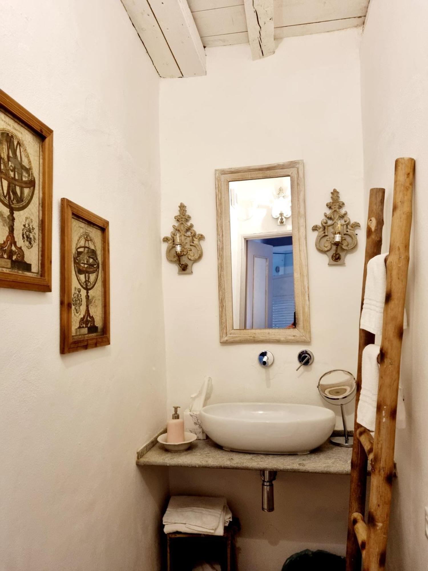 Le Stanze Del Cardinale Bed & Breakfast Pavia Bagian luar foto