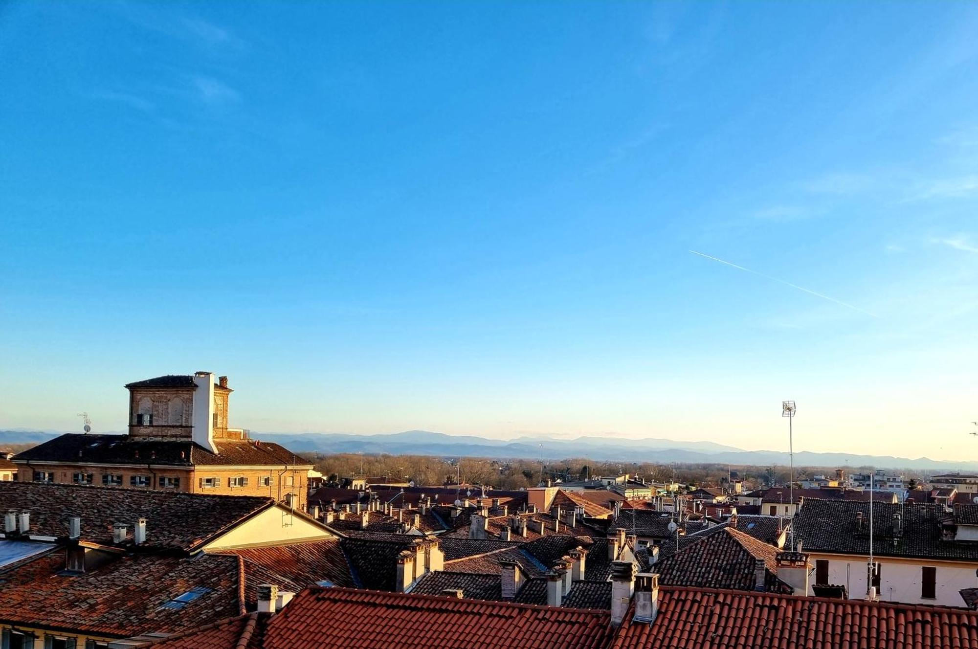 Le Stanze Del Cardinale Bed & Breakfast Pavia Bagian luar foto